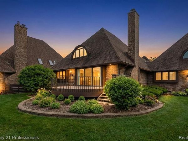 9095 S Saginaw Road, Grand Blanc Twp, MI 48439