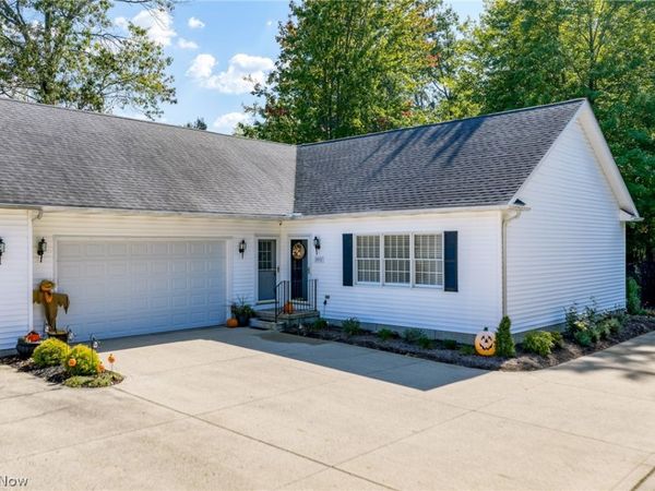 3953 Hilltop Drive , Vermilion, OH 44089