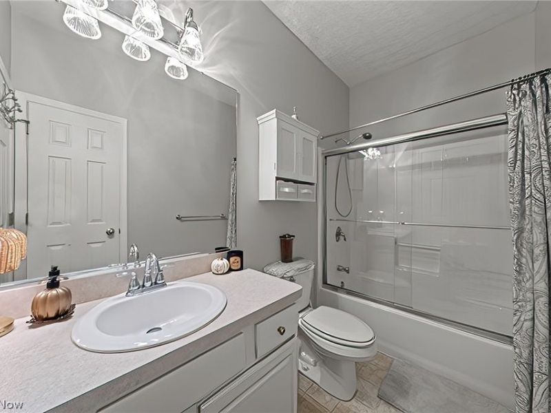 3953 Hilltop Drive, Vermilion, OH 44089 Photo 13