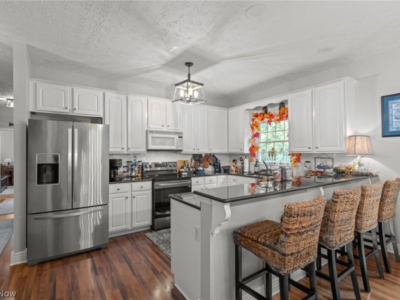 3953 Hilltop Drive, Vermilion, OH 44089 Photo 5