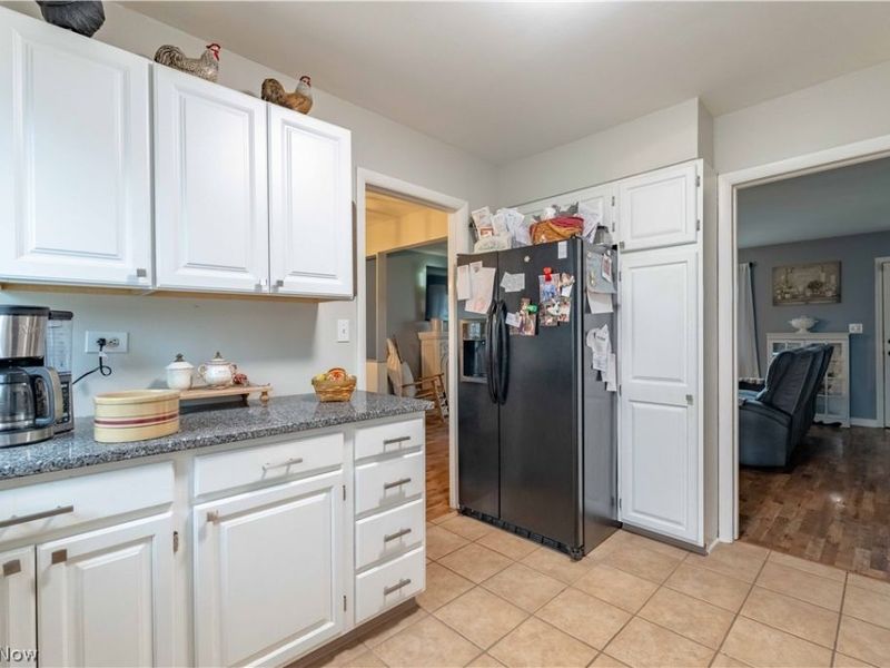 2435 Eastern Avenue , Alliance, OH 44601 Photo 10