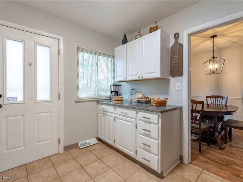 2435 Eastern Avenue , Alliance, OH 44601 Photo 13