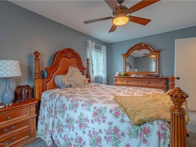 2435 Eastern Avenue , Alliance, OH 44601 Photo 15