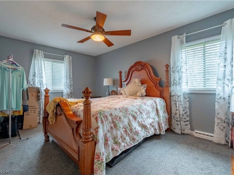 2435 Eastern Avenue , Alliance, OH 44601 Photo 16