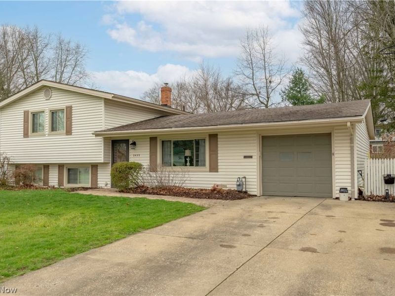 2435 Eastern Avenue , Alliance, OH 44601 Photo 3