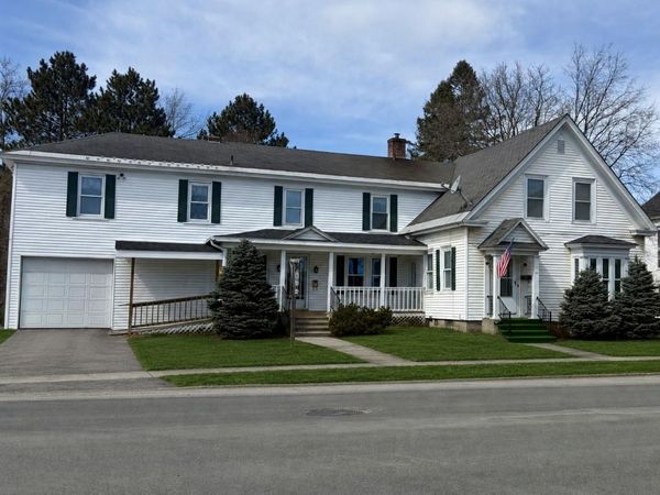 141 Main Street, Colebrook, NH 03576