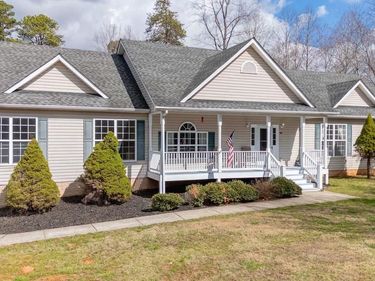 2203 CAMPBELL ROAD, KESWICK, VA 22947