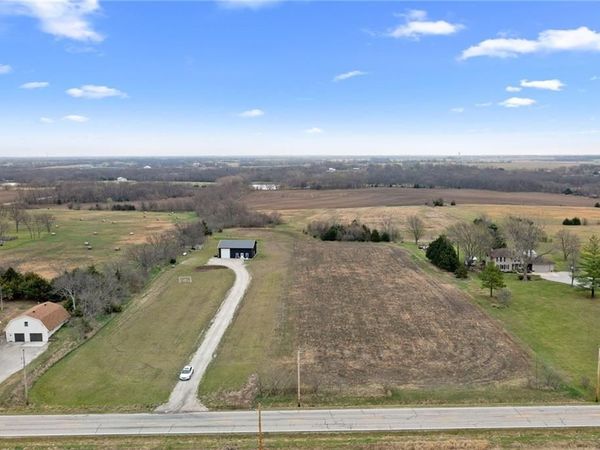 15231 Edgerton Road, Gardner, KS 66030