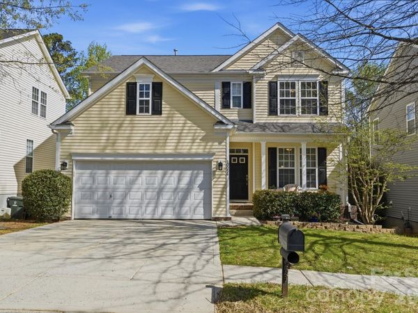 10056 Paisley Drive , Charlotte, NC 28269