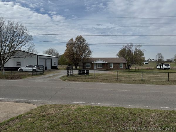 15593 N Bryant Road , Tahlequah, OK 74464