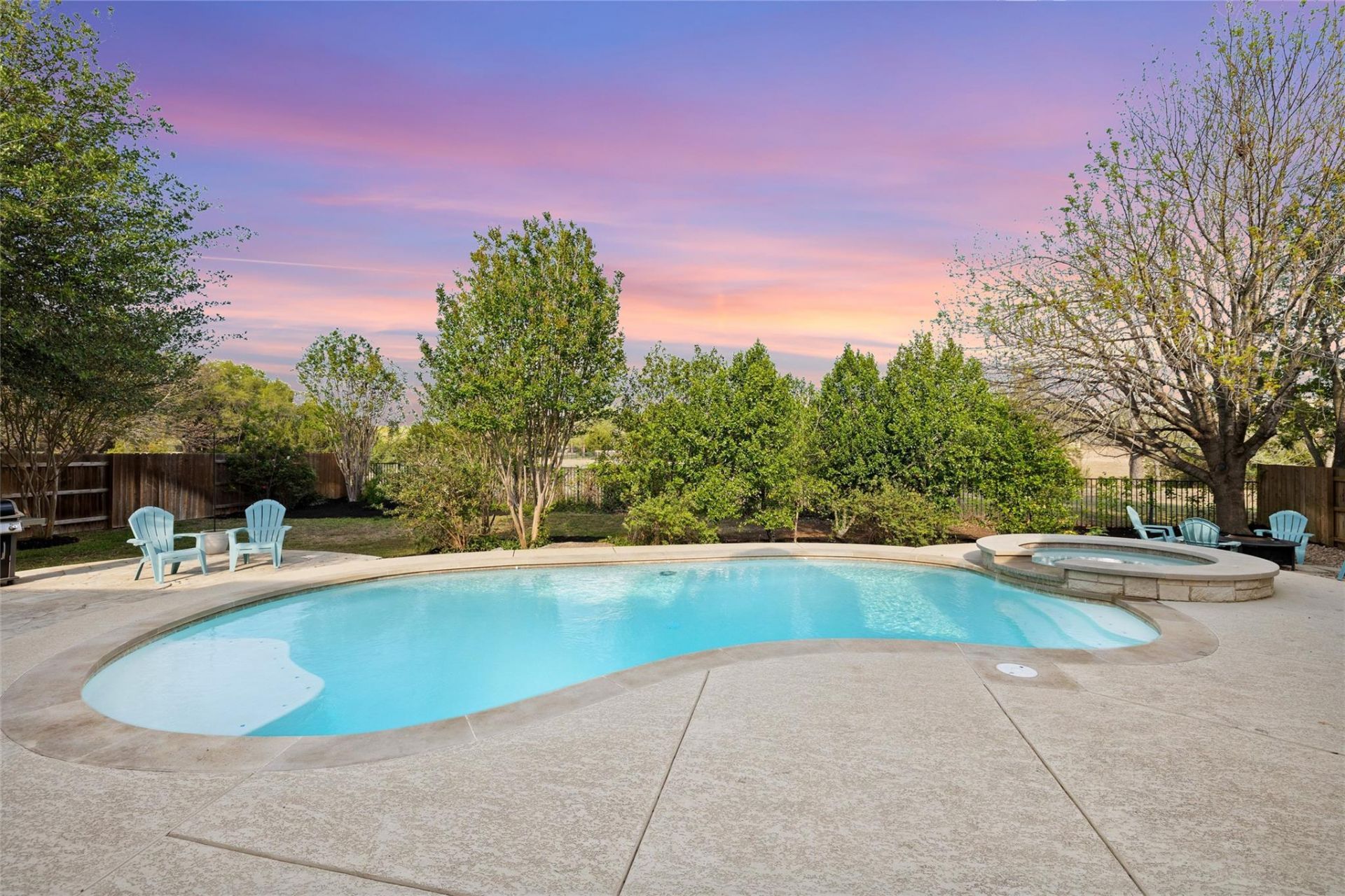 120 Palisade Dr, Austin, TX 78737 Main Photo