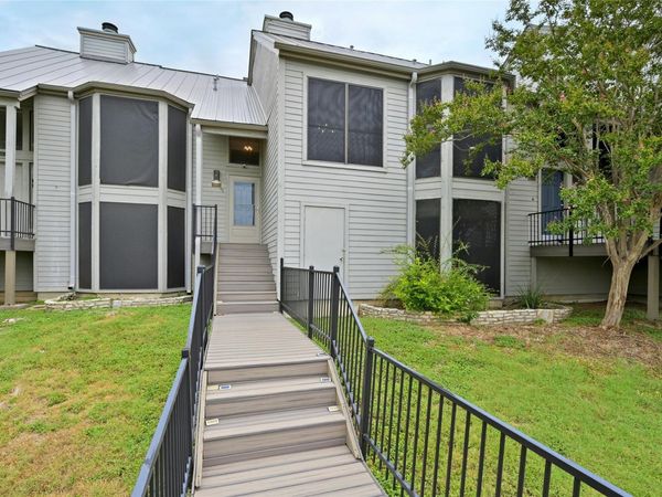 200 World Of Tennis SQ, Unit 200, Lakeway, TX 78738