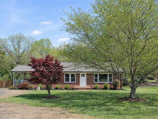 1907 US Highway 29 Bus , Reidsville, NC 27320