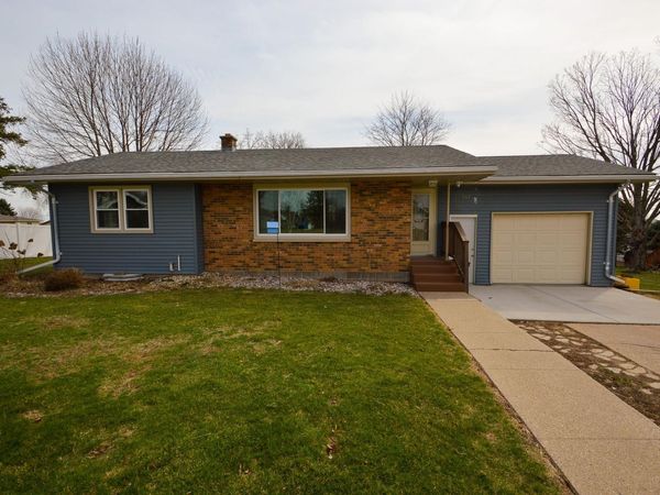 517 High Street, Highland, WI 53543