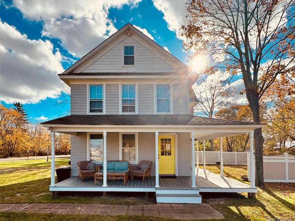 453 Montauk Highway , Eastport, NY 11941