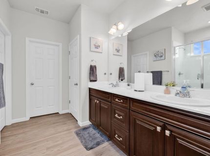 9633 Respect Dr, Sacramento, CA 95829 Photo