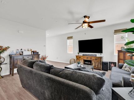 9633 Respect Dr, Sacramento, CA 95829 Photo