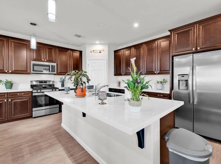 9633 Respect Dr, Sacramento, CA 95829 Photo