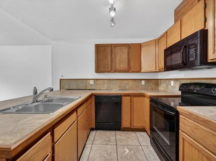 1754 Urbana Way, Sacramento, CA 95833 Photo