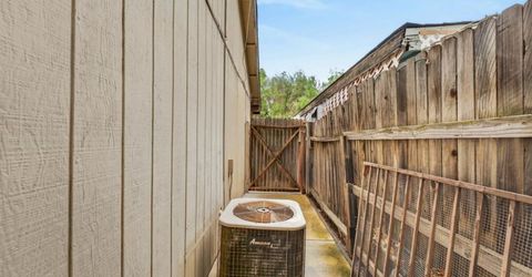 1754 Urbana Way, Sacramento, CA 95833 Photo