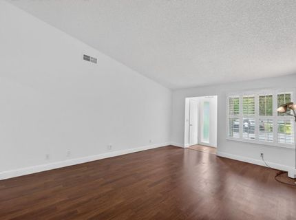 1754 Urbana Way, Sacramento, CA 95833 Photo