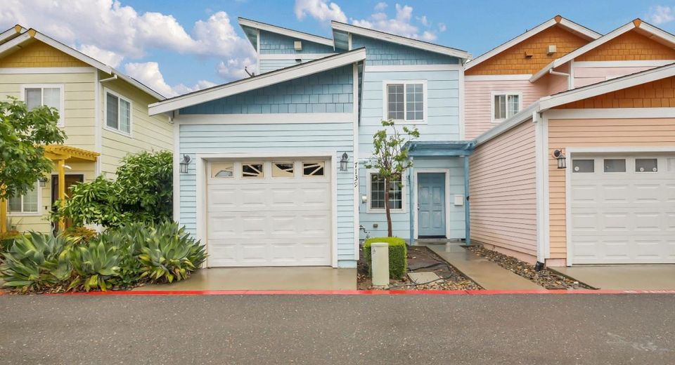 7139 Humanity Ln, Sacramento, CA 95822 Photo