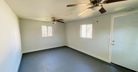 1757 Kenwood St, Sacramento, CA 95815 Photo