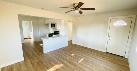 1757 Kenwood St, Sacramento, CA 95815 Photo