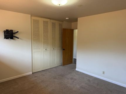 777 Lawrence Dr, Gilroy, CA 95020 Photo