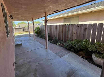 777 Lawrence Dr, Gilroy, CA 95020 Photo