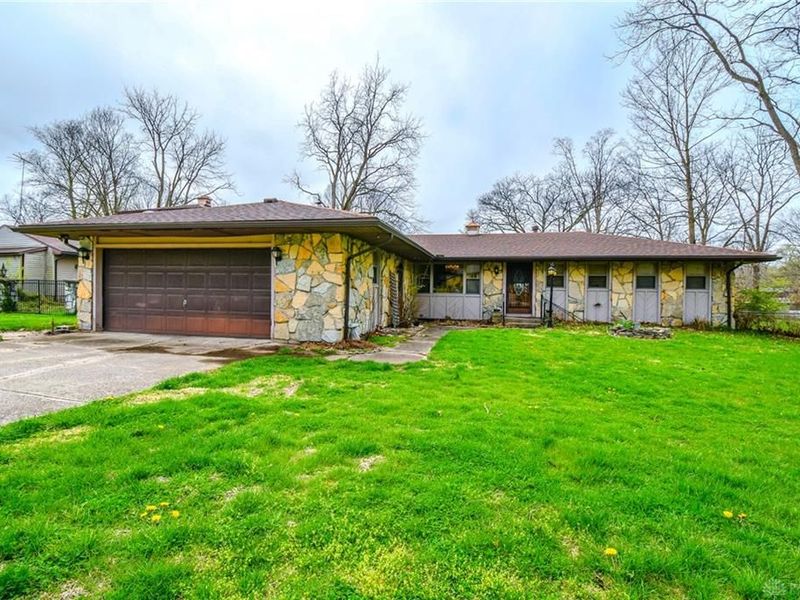 3223 Ravenwood Road, Fairborn, OH 45324 Photo 3