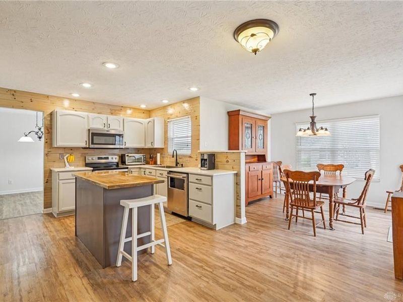 440 Georgia Drive, Xenia, OH 45385 Photo 9