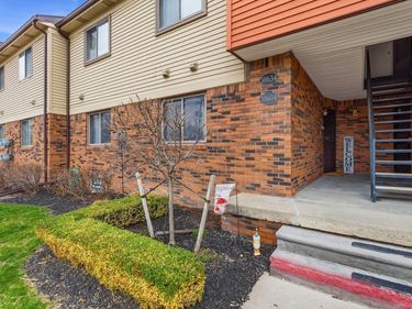 38604 Lanse Creuse Street, Harrison Twp, MI 48045