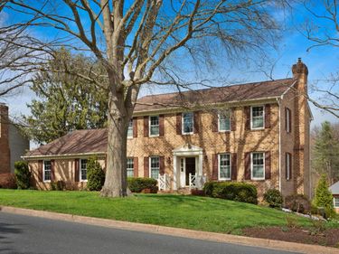 221 DIVOT DR, HARRISONBURG, VA 22801