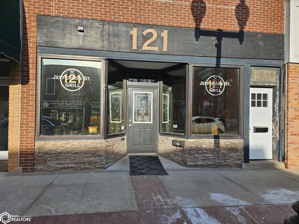 121 N Jefferson St., Mount Pleasant, IA 52641