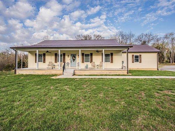 1361 Walkers Chapel Road , Adolphus, KY 42120