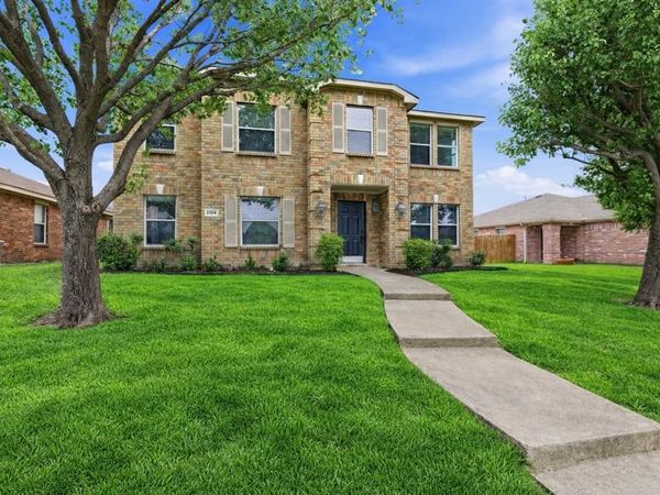 2104 Bent Tree Lane, Mesquite, TX 75181