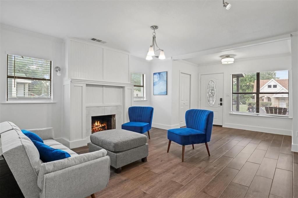 3345 8th Avenue, Fort Worth, TX 76110 Main Photo