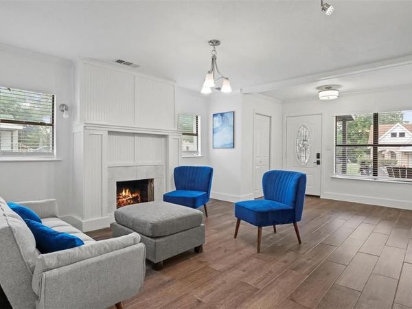 3345 8th Avenue, Fort Worth, TX 76110