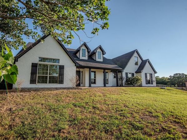 142 Lakeside Drive, Lipan, TX 76462