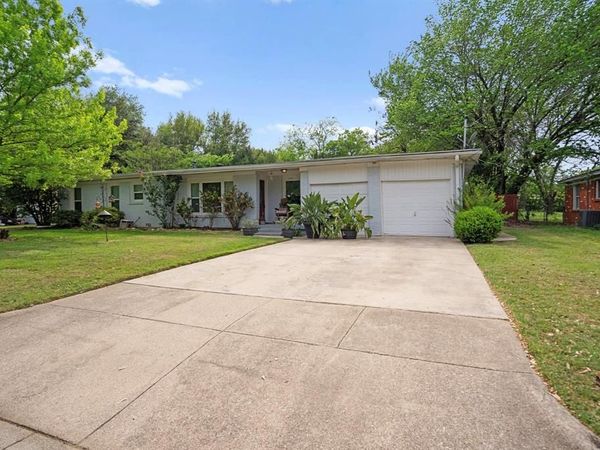 1106 Warden Street, Benbrook, TX 76126