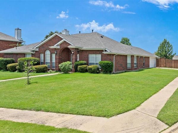 335 Linhurst Drive, Murphy, TX 75094