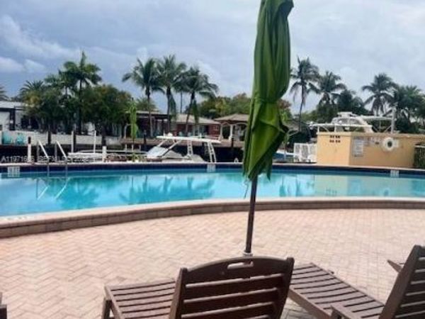 2000 NE 135th St , Unit 601, North Miami, FL 33181