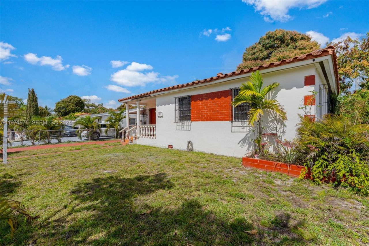 9201 NW 33rd Ave Rd , Miami, FL 33147 Photo