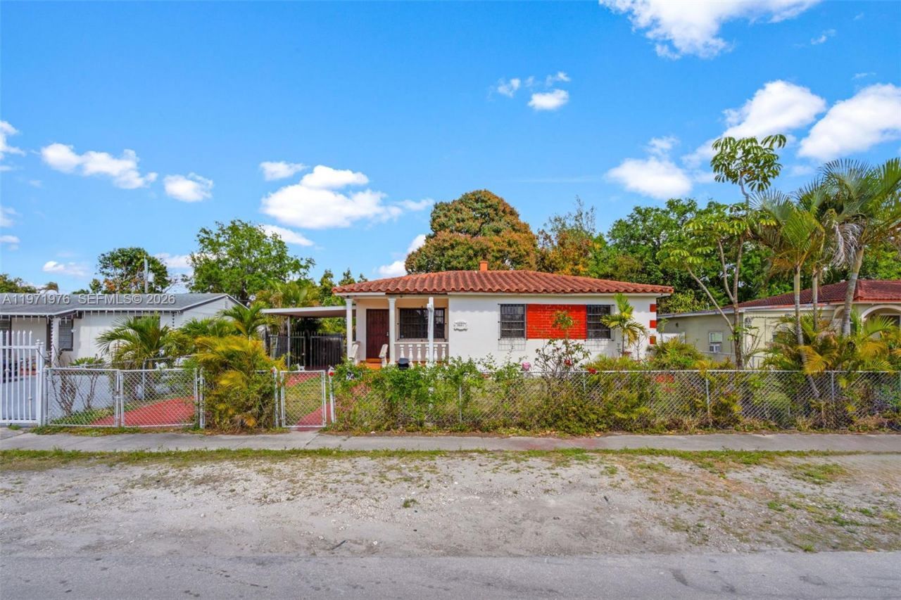 9201 NW 33rd Ave Rd , Miami, FL 33147 Photo