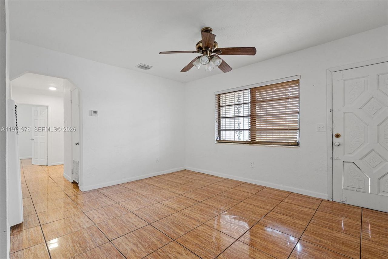 9201 NW 33rd Ave Rd , Miami, FL 33147 Photo