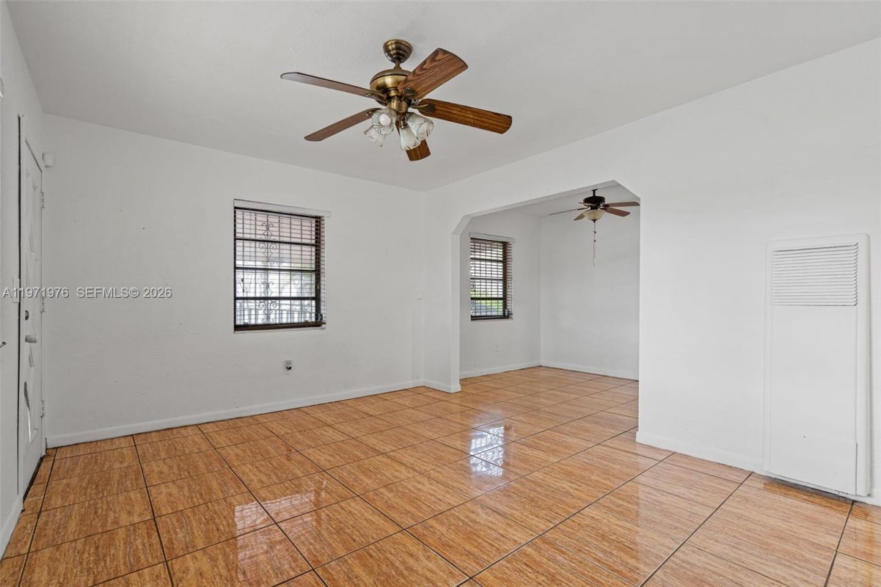 9201 NW 33rd Ave Rd , Miami, FL 33147 Photo