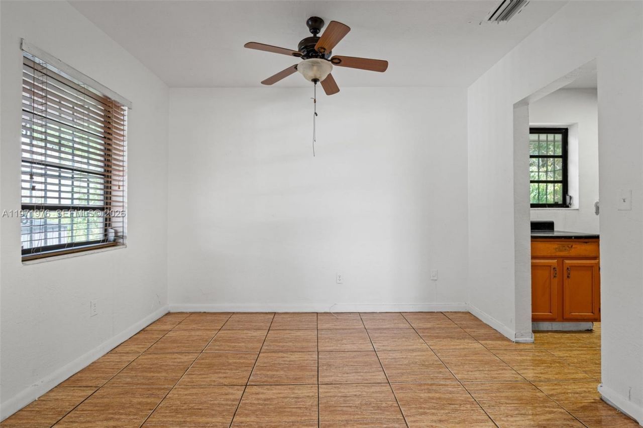 9201 NW 33rd Ave Rd , Miami, FL 33147 Photo