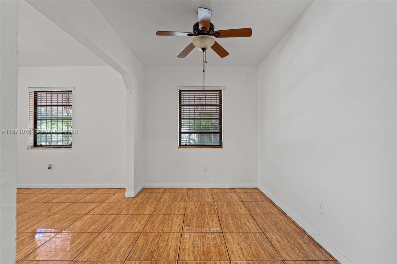 9201 NW 33rd Ave Rd , Miami, FL 33147 Photo