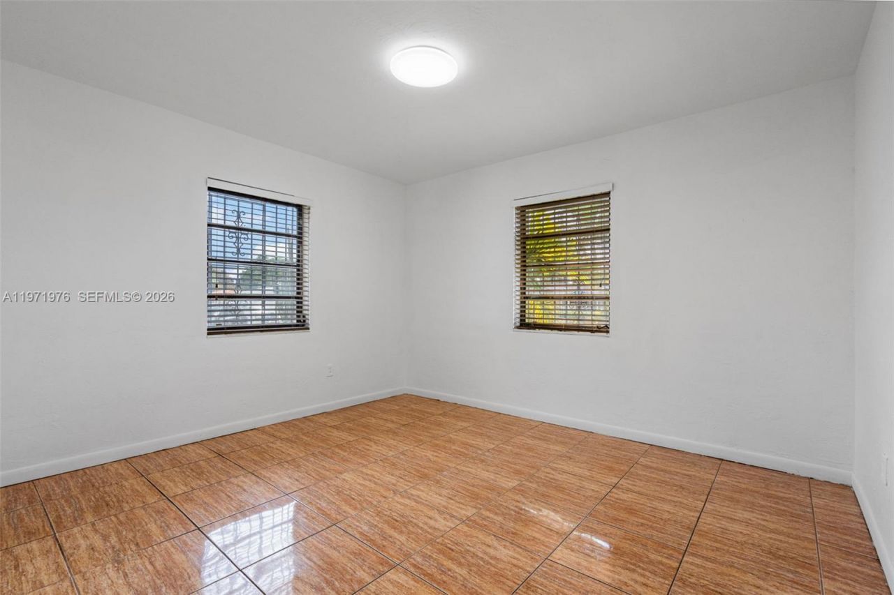 9201 NW 33rd Ave Rd , Miami, FL 33147 Photo